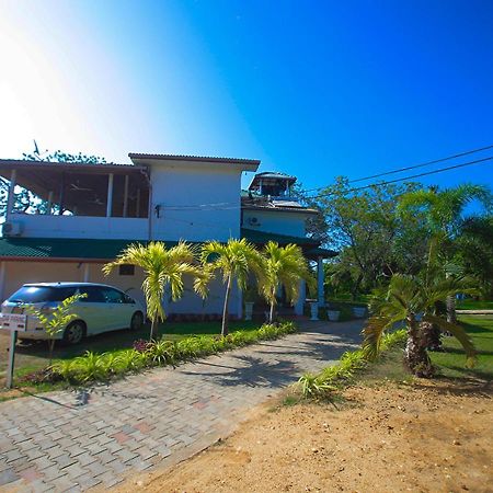 Birdsong Leisure Resort Tissamaharama Exterior foto